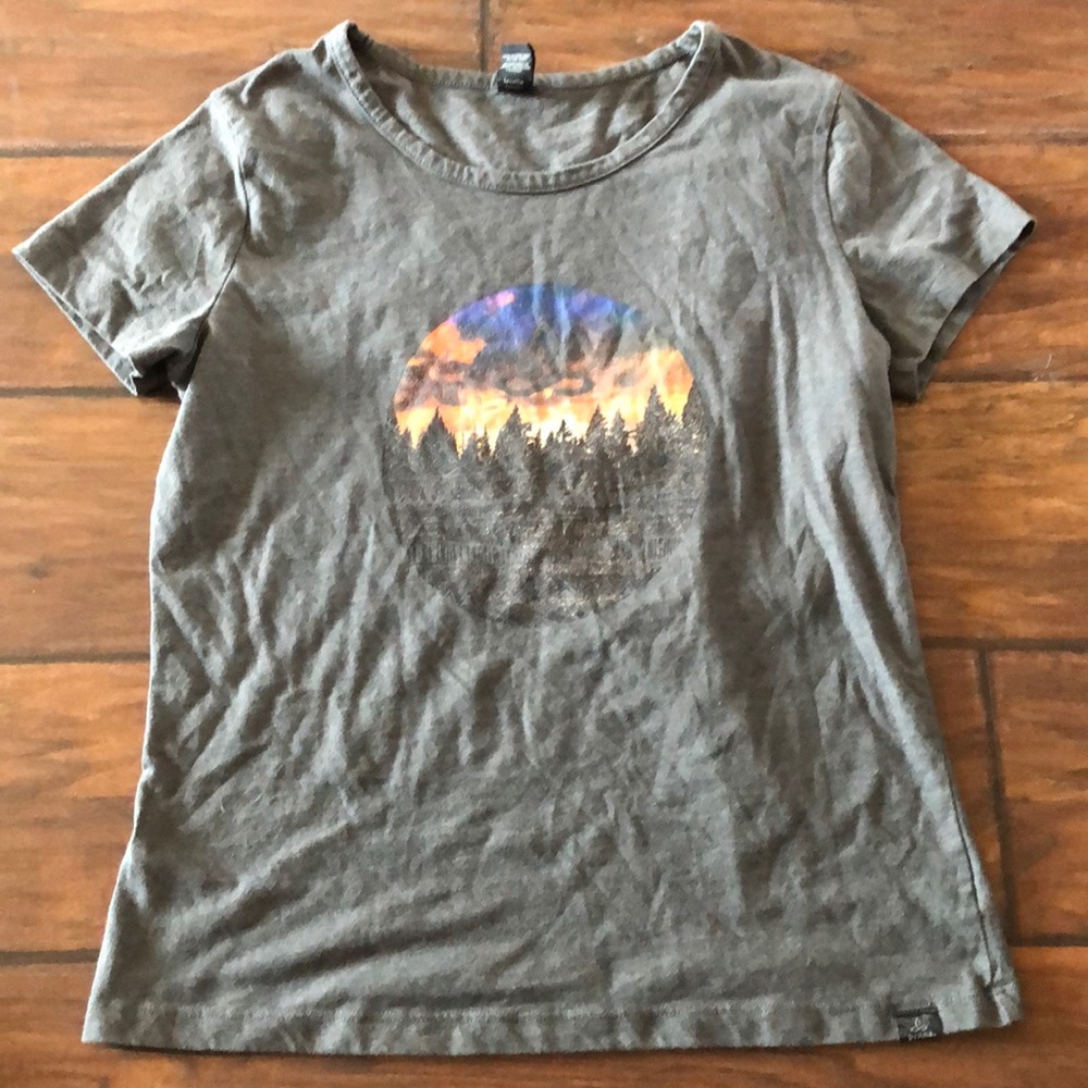 Prana Tee